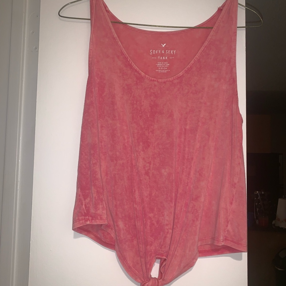 Tie in the front tank top